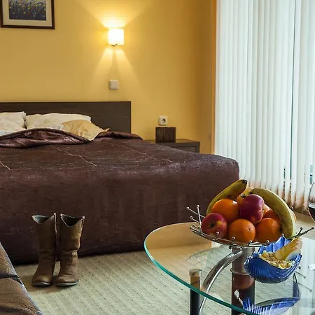Hotel Dikas 3*