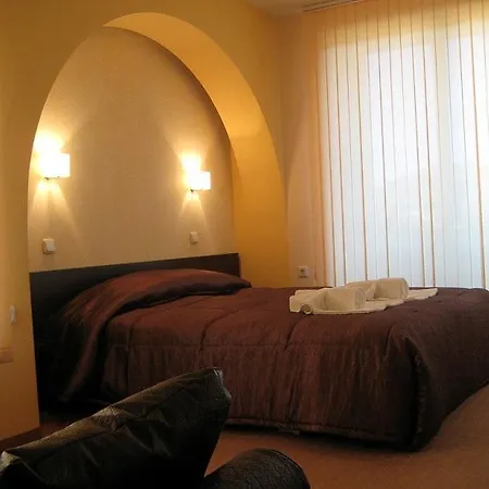Hotel Dikas 3*