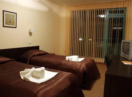 Hotel Dikas 3*